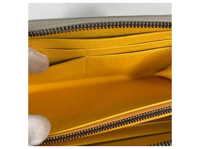 Bulgari Cartera Larga Bvlgari en Cuero Blanco 