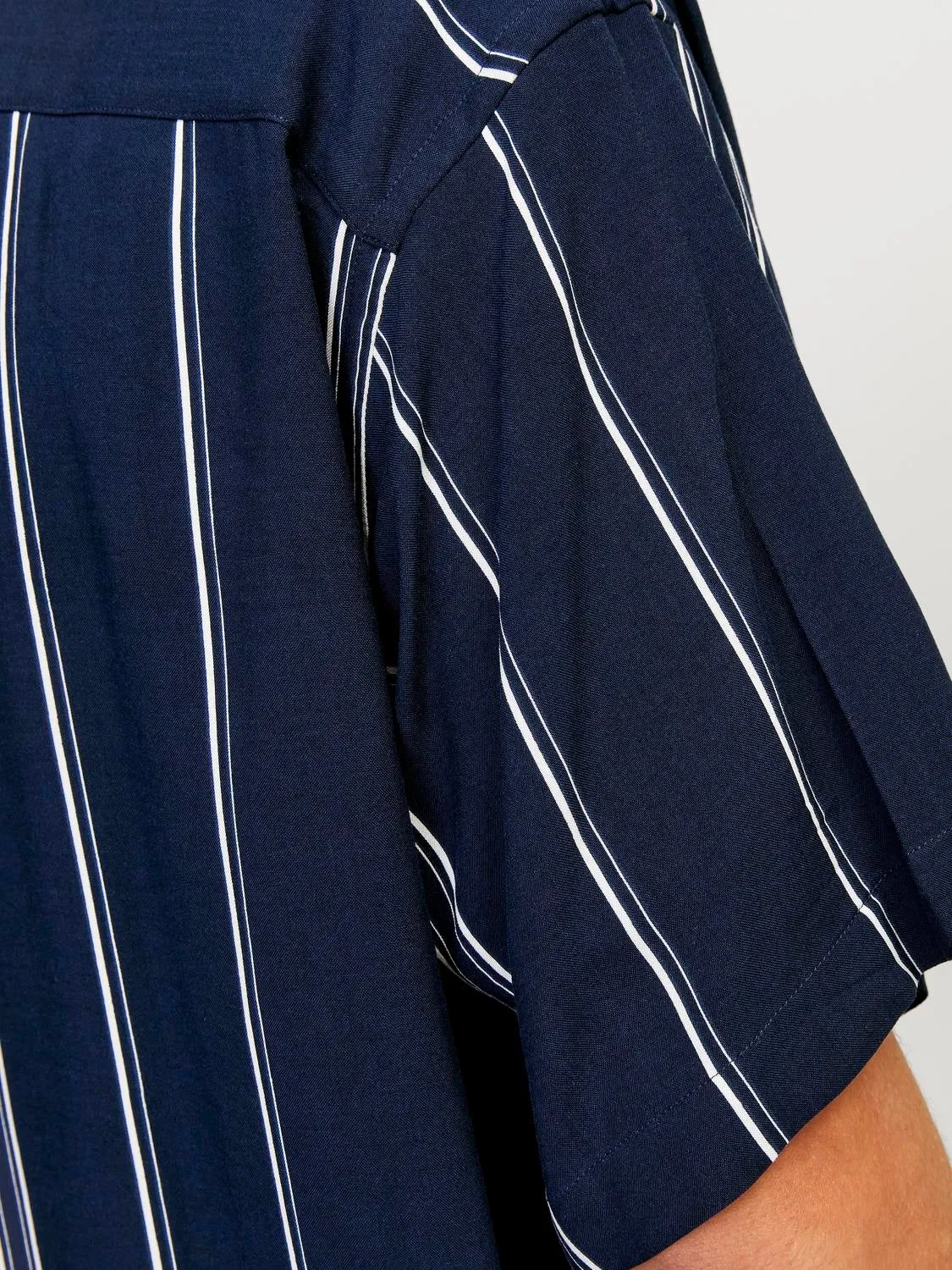 Camisa Corte relaxed | Azul oscuro | Jack & Jones®