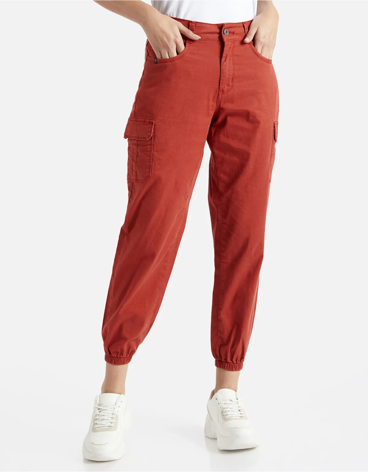 Jogger rojo tiro alto mm