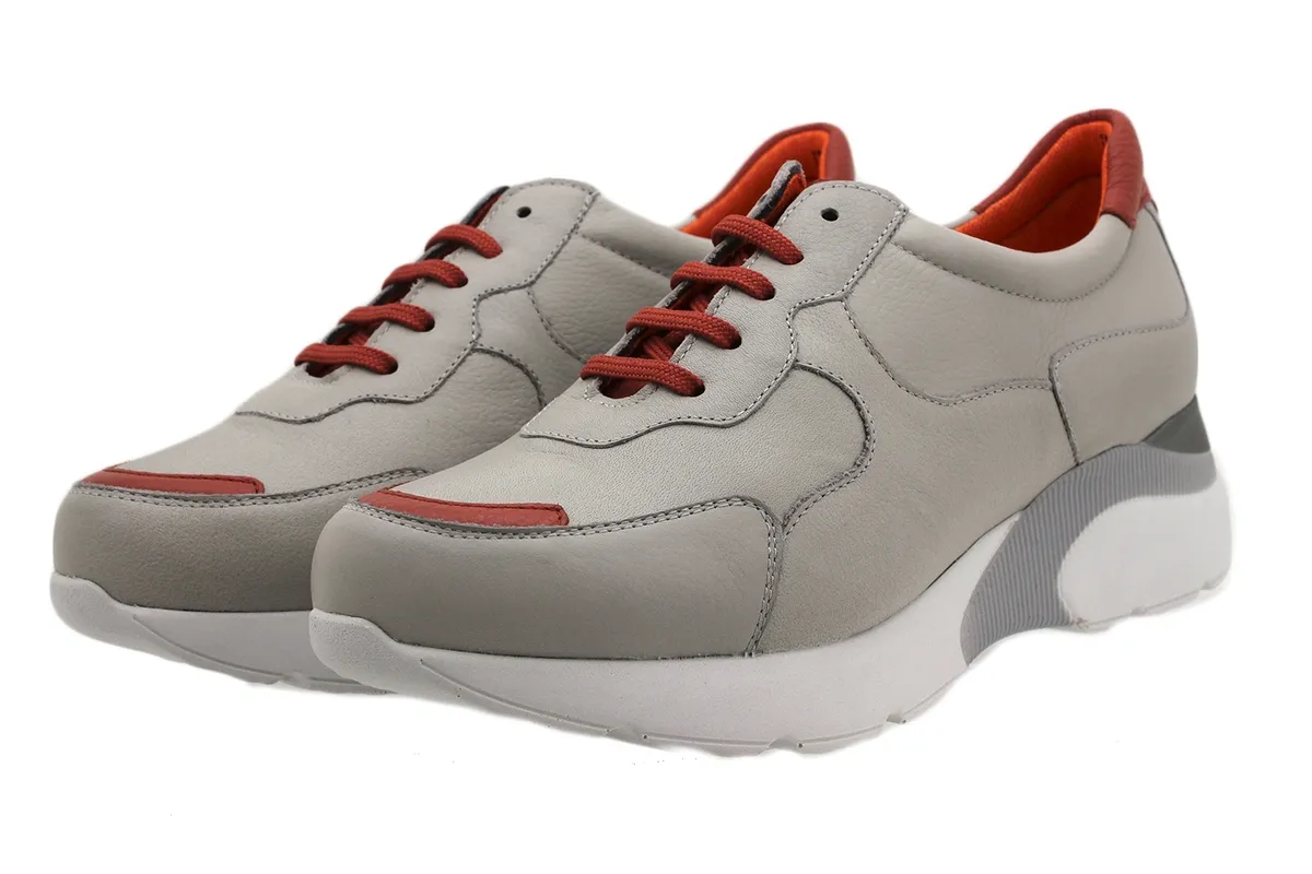 Sneaker Grey Leather