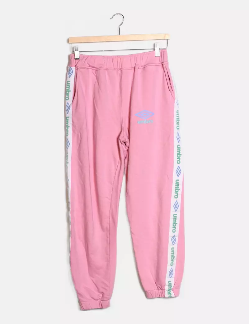 Umbro Jogger rosa detalle logo